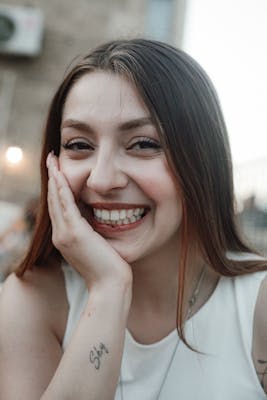 Hilde, 28