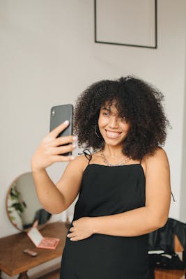 Kari, 30